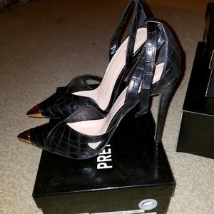 Black and gold heels Size 7